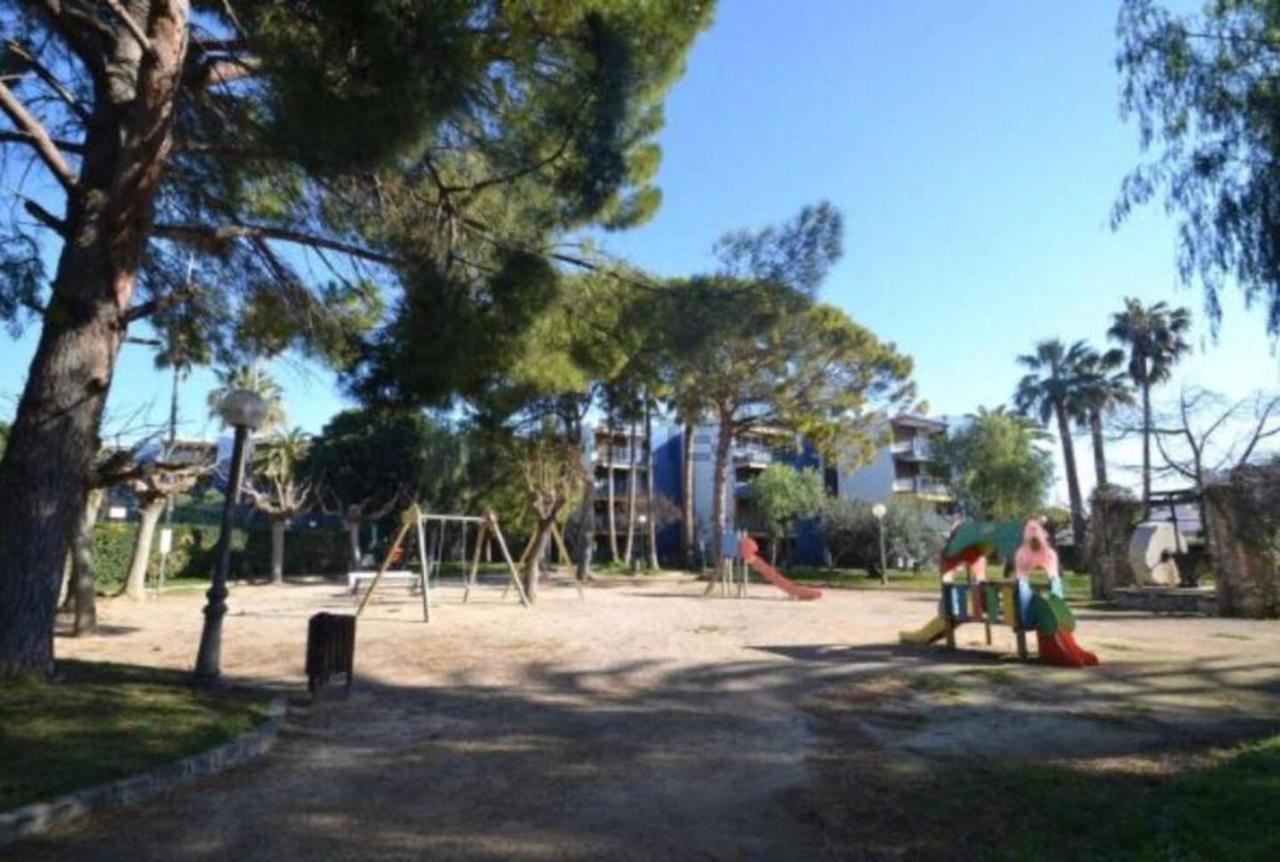 Apart. familiar en urbanización Reus Mediterrani Cambrils Exterior foto
